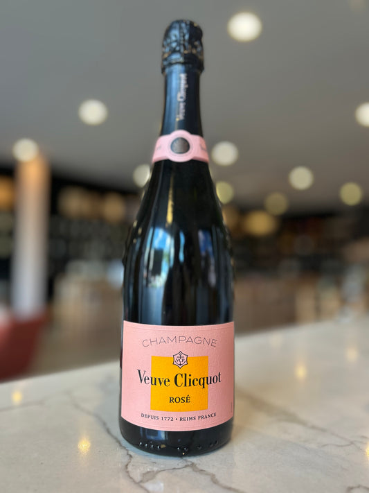 NV Veuve Clicquot Rosé Champagne
